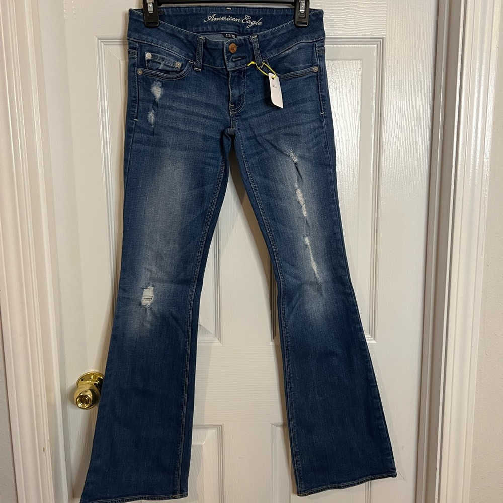 American eagle outfitters blue jeans